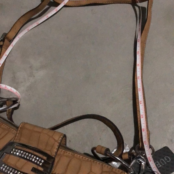 Tan Guess Purse - Picture 11 of 12